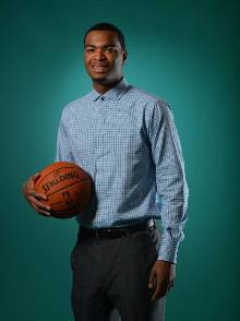 也能吸引更 也能吸引更