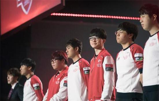 辅助英雄 辅助英雄